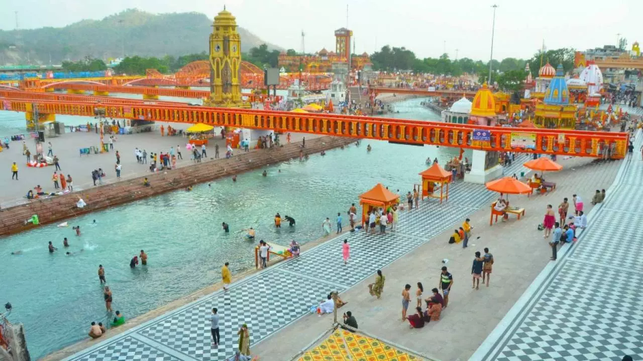 Book Dehradun to Haridwar taxi 